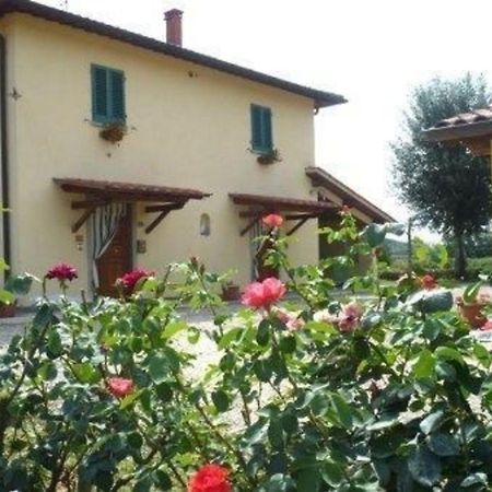 Charmantes Ferienhaus In Piani Della Rugginosa Mit Grossem Garten Reggello Exterior foto