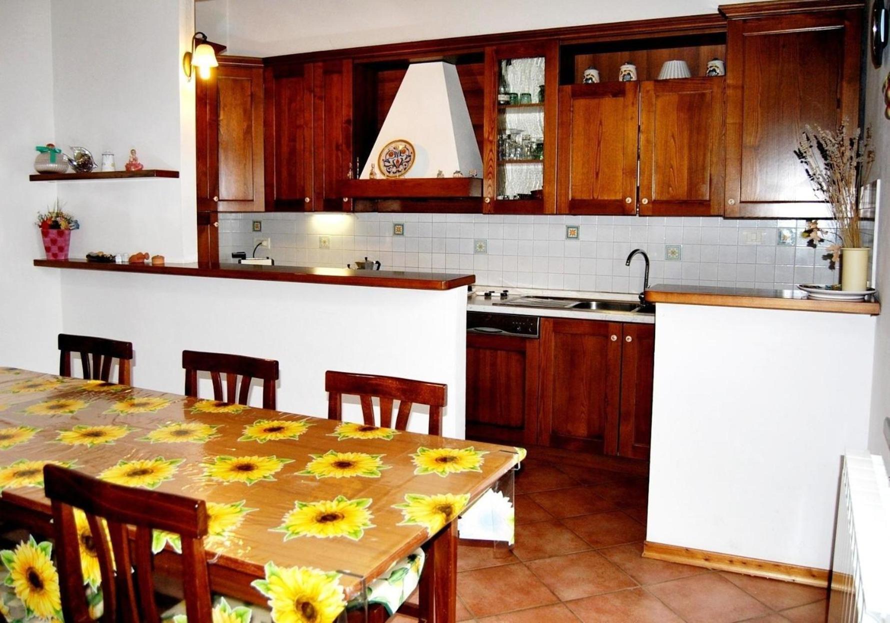 Charmantes Ferienhaus In Piani Della Rugginosa Mit Grossem Garten Reggello Exterior foto